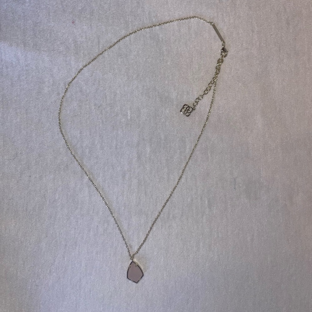 Kendra Scott Short Pendant Necklace